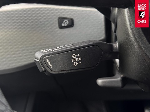 2.0 TDI 35 Technik Estate 5dr Diesel S Tronic Euro 6 (s/s) (163 ps)