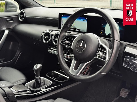 1.3 A180 Sport (Executive) Hatchback 5dr Petrol Manual Euro 6 (s/s) (136 ps)