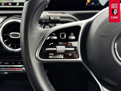 1.3 A180 Sport (Executive) Hatchback 5dr Petrol Manual Euro 6 (s/s) (136 ps)