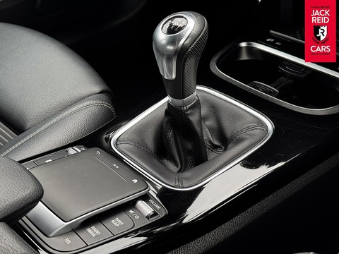 1.3 A180 Sport (Executive) Hatchback 5dr Petrol Manual Euro 6 (s/s) (136 ps)