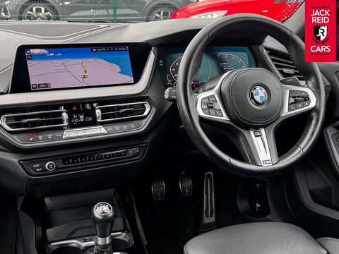 1.5 218i M Sport Saloon 4dr Petrol Manual Euro 6 (s/s) (136 ps)