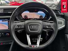 Audi Q3 TFSI CoD S line 1.5 TFSI CoD 35 S line SUV 5dr Petrol S Tronic Euro 6 (s/s) (150 ps) 