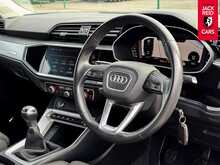 Audi Q3 TFSI CoD Sport 1.5 TFSI CoD 35 Sport SUV 5dr Petrol Manual Euro 6 (s/s) (150 ps) 