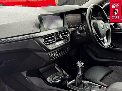 1.5 218i Sport (LCP) Saloon 4dr Petrol Manual Euro 6 (s/s) (136 ps)