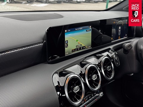 1.3 A180 Sport Hatchback 5dr Petrol 7G-DCT Euro 6 (s/s) (136 ps)