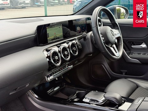 1.3 A180 Sport Hatchback 5dr Petrol 7G-DCT Euro 6 (s/s) (136 ps)