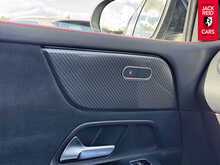 Mercedes-Benz GLB GLB200 AMG Line 1.3 GLB200 AMG Line SUV 5dr Petrol 7G-DCT Euro 6 (s/s) (163 ps) 