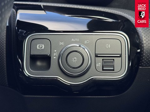 1.5 A180d AMG Line Hatchback 5dr Diesel 7G-DCT Euro 6 (s/s) (116 ps)