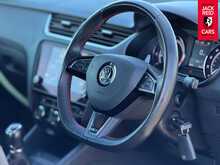 Skoda Octavia TSI vRS 2.0 TSI GPF vRS Hatchback 5dr Petrol Manual Euro 6 (s/s) (245 ps) 