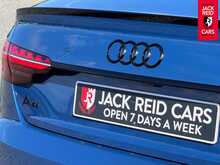 Audi A4 TFSI Black Edition 2.0 TFSI 35 Black Edition Saloon 4dr Petrol S Tronic Euro 6 (s/s) (150 ps) 