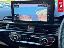 Audi A4 TFSI Black Edition 2.0 TFSI 35 Black Edition Saloon 4dr Petrol S Tronic Euro 6 (s/s) (150 ps) 