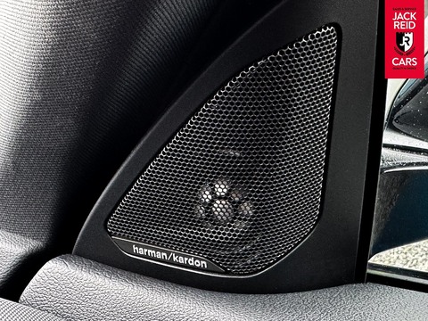 2.0 M235i Saloon 4dr Petrol Auto xDrive Euro 6 (s/s) (306 ps)