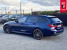 BMW 3 Series 330e M Sport Pro Edition 2.0 330e 12kWh M Sport Pro Edition Touring 5dr Petrol Plug-in Hybrid Auto xDrive Euro 6 (s/s) (292 ps) 