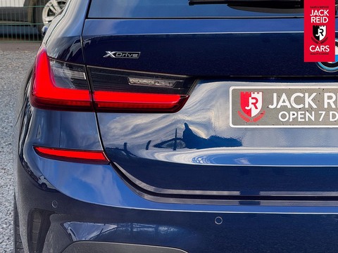 2.0 330e 12kWh M Sport Pro Edition Touring 5dr Petrol Plug-in Hybrid Auto xDrive Euro 6 (s/s) (292 ps)