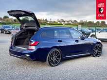 BMW 3 Series 330e M Sport Pro Edition 2.0 330e 12kWh M Sport Pro Edition Touring 5dr Petrol Plug-in Hybrid Auto xDrive Euro 6 (s/s) (292 ps) 