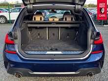 BMW 3 Series 330e M Sport Pro Edition 2.0 330e 12kWh M Sport Pro Edition Touring 5dr Petrol Plug-in Hybrid Auto xDrive Euro 6 (s/s) (292 ps) 