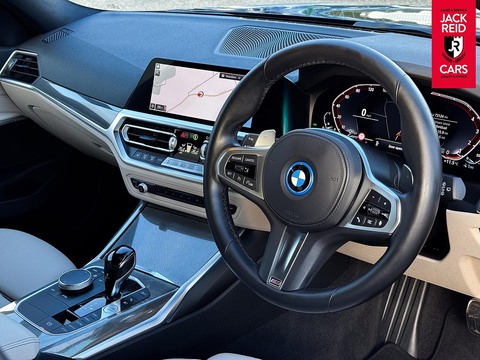 2.0 330e 12kWh M Sport Pro Edition Touring 5dr Petrol Plug-in Hybrid Auto xDrive Euro 6 (s/s) (292 ps)