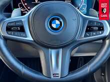 BMW 3 Series 330e M Sport Pro Edition 2.0 330e 12kWh M Sport Pro Edition Touring 5dr Petrol Plug-in Hybrid Auto xDrive Euro 6 (s/s) (292 ps) 