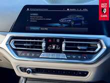 BMW 3 Series 330e M Sport Pro Edition 2.0 330e 12kWh M Sport Pro Edition Touring 5dr Petrol Plug-in Hybrid Auto xDrive Euro 6 (s/s) (292 ps) 