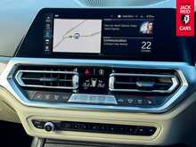 BMW 3 Series 330e M Sport Pro Edition 2.0 330e 12kWh M Sport Pro Edition Touring 5dr Petrol Plug-in Hybrid Auto xDrive Euro 6 (s/s) (292 ps) 