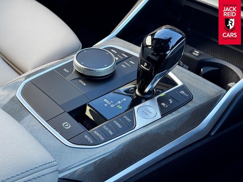 2.0 330e 12kWh M Sport Pro Edition Touring 5dr Petrol Plug-in Hybrid Auto xDrive Euro 6 (s/s) (292 ps)