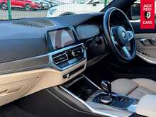 BMW 3 Series 330e M Sport Pro Edition 2.0 330e 12kWh M Sport Pro Edition Touring 5dr Petrol Plug-in Hybrid Auto xDrive Euro 6 (s/s) (292 ps) 