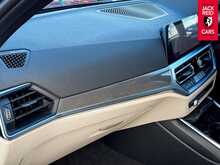 BMW 3 Series 330e M Sport Pro Edition 2.0 330e 12kWh M Sport Pro Edition Touring 5dr Petrol Plug-in Hybrid Auto xDrive Euro 6 (s/s) (292 ps) 