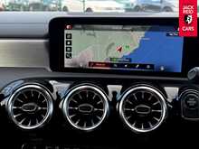 Mercedes-Benz CLA CLA250e AMG Line 1.3 CLA250e 15.6kWh AMG Line (Premium) Shooting Brake 5dr Petrol Plug-in Hybrid 8G-DCT Euro 6 (s/s) (218 ps) 