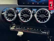 Mercedes-Benz CLA CLA250e AMG Line 1.3 CLA250e 15.6kWh AMG Line (Premium) Shooting Brake 5dr Petrol Plug-in Hybrid 8G-DCT Euro 6 (s/s) (218 ps) 