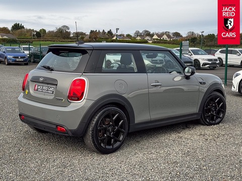 Cooper SE 32.6kWh Level 1 Hatchback 3dr Electric Auto (184 ps)