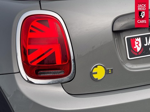 Cooper SE 32.6kWh Level 1 Hatchback 3dr Electric Auto (184 ps)