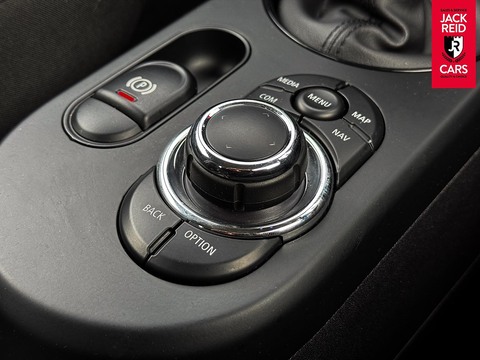 Cooper SE 32.6kWh Level 1 Hatchback 3dr Electric Auto (184 ps)