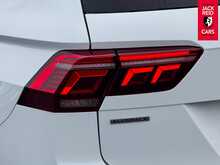 Volkswagen Tiguan Allspace TSI R-Line 1.5 TSI R-Line SUV 5dr Petrol DSG Euro 6 (s/s) (150 ps) 