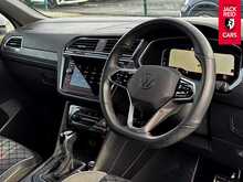 Volkswagen Tiguan Allspace TSI R-Line 1.5 TSI R-Line SUV 5dr Petrol DSG Euro 6 (s/s) (150 ps) 