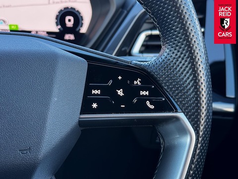 40 S line SUV 5dr Electric Auto 82kWh (204 ps)