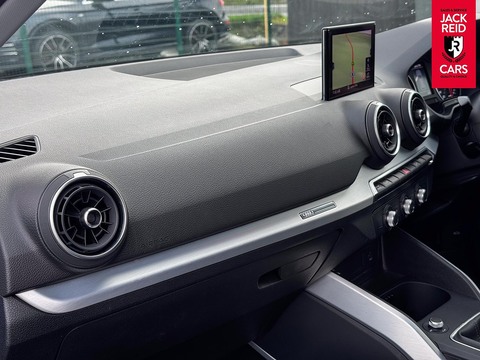 1.6 TDI 30 Sport SUV 5dr Diesel Manual Euro 6 (s/s) (116 ps)