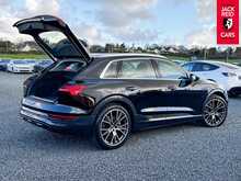 Audi Q8 e-tron Sport 50 Sport SUV 5dr Electric Auto quattro 95kWh (11kW Charger) (340 ps) 