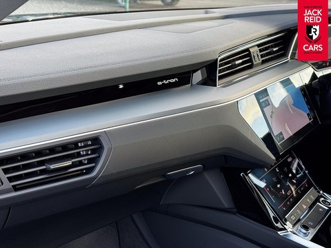 50 Sport SUV 5dr Electric Auto quattro 95kWh (11kW Charger) (340 ps)