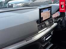 Audi Q5 TDI S line 2.0 TDI 40 S line Sportback 5dr Diesel S Tronic quattro Euro 6 (s/s) (204 ps) 