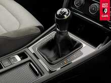 Volkswagen Golf TDI BlueMotion Tech R-Line Edition TDI BlueMotion Tech R-Line Edition Hatchback 2.0 Manual Diesel 