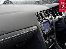 Volkswagen Golf TDI BlueMotion Tech R-Line Edition TDI BlueMotion Tech R-Line Edition Hatchback 2.0 Manual Diesel 