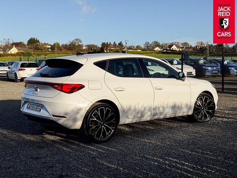 1.0 TSI EVO SE Dynamic Hatchback 5dr Petrol Manual Euro 6 (s/s) (110 ps)