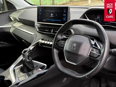 BlueHDi Allure Premium SUV 1.5 Manual Diesel