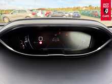 Peugeot 3008 BlueHDi Allure Premium BlueHDi Allure Premium SUV 1.5 Manual Diesel 