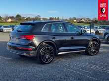 Audi Q5 TDI Sport 2.0 TDI 40 Sport SUV 5dr Diesel S Tronic quattro Euro 6 (s/s) (204 ps) 