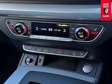 Audi Q5 TDI Sport 2.0 TDI 40 Sport SUV 5dr Diesel S Tronic quattro Euro 6 (s/s) (204 ps) 