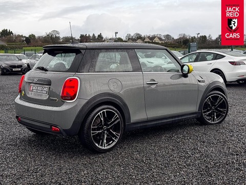Cooper SE 32.6kWh Level 1 Hatchback 3dr Electric Auto (184 ps)