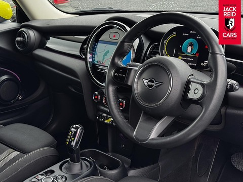Cooper SE 32.6kWh Level 1 Hatchback 3dr Electric Auto (184 ps)