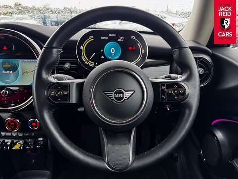 Cooper SE 32.6kWh Level 1 Hatchback 3dr Electric Auto (184 ps)