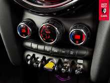 MINI Electric Hatch Cooper SE Level 1 Cooper SE 32.6kWh Level 1 Hatchback 3dr Electric Auto (184 ps) 